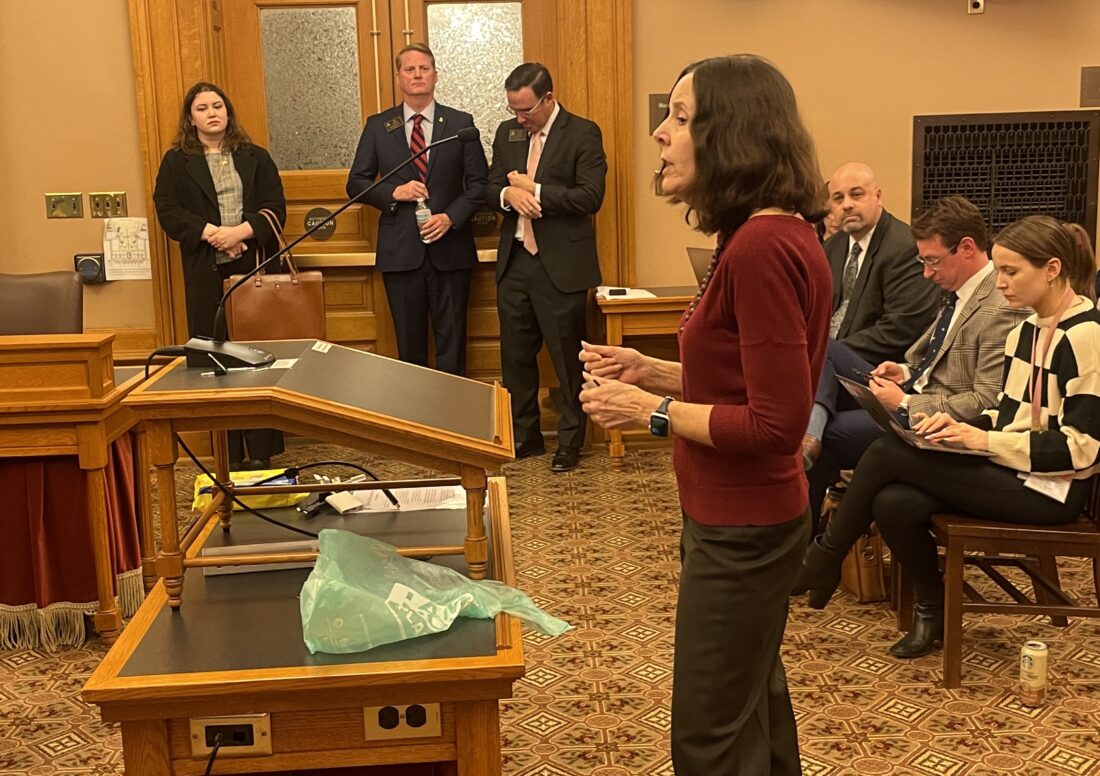Lawrence front and center as legislators consider bill prohibiting local governments from banning plastic | News, Sports, Jobs - Lawrence Journal-World: news, information, headlines and events in Lawrence, Kansas - Vimarsana News