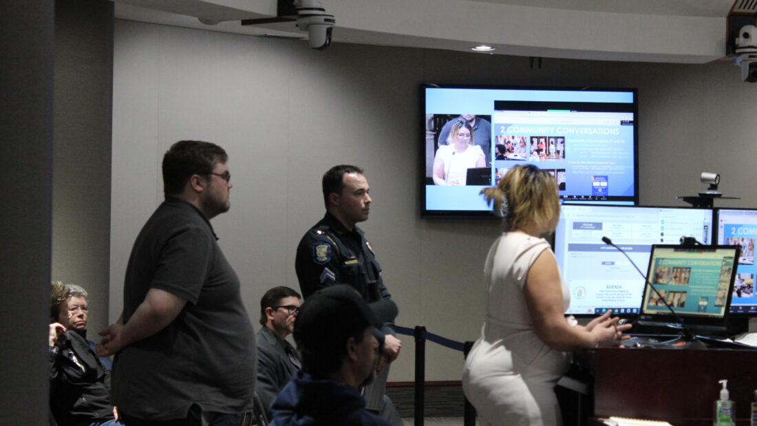 Lawrence city staff will review police oversight work group's recommendations and determine how they could be implemented | News, Sports, Jobs - Lawrence Journal-World: news, information, headlines and events in Lawrence, Kansas - Vimarsana News