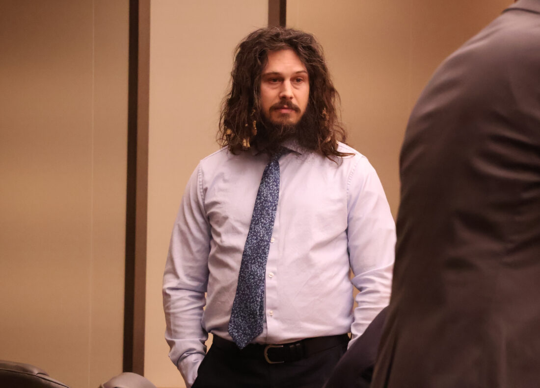 On day 2 of murder trial, jurors see graphic autopsy photos of man bludgeoned to death in downtown Lawrence | News, Sports, Jobs - Lawrence Journal-World: news, information, headlines and events in Lawrence, Kansas - Vimarsana News