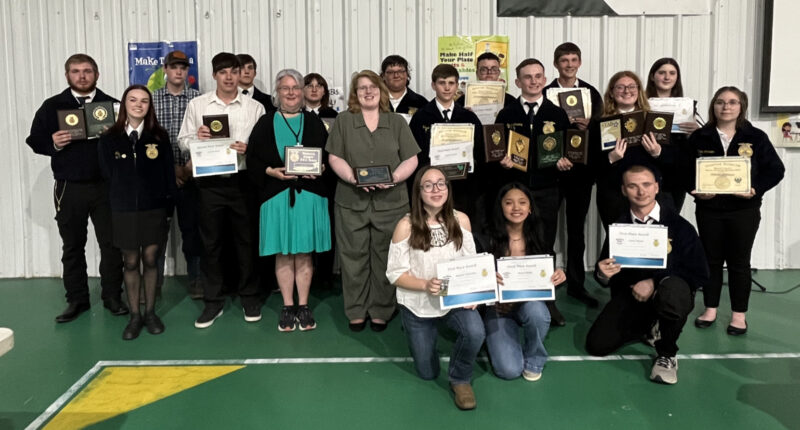 FFA members honored at SVRCS 15th annual awards banquet | News, Sports, Jobs - Vimarsana News