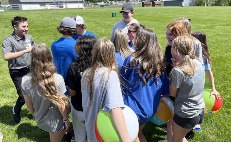 KC teacher named educator of the year | News, Sports, Jobs - Vimarsana News