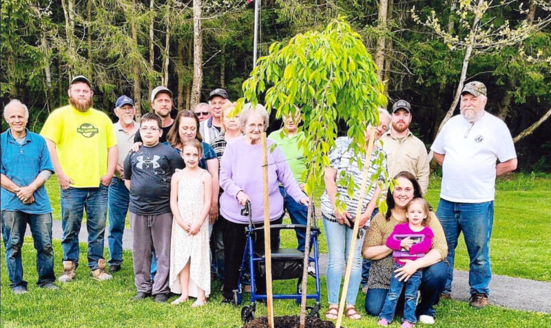 Tree dedicated to local man in Nature Park | News, Sports, Jobs - Vimarsana News