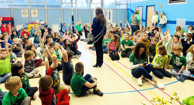 Fair queen encourages area teens to take part in 2023 contest | News, Sports, Jobs - Vimarsana News