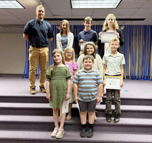 Walnut Street Christian School hands out Christian Character Award | News, Sports, Jobs - Vimarsana News