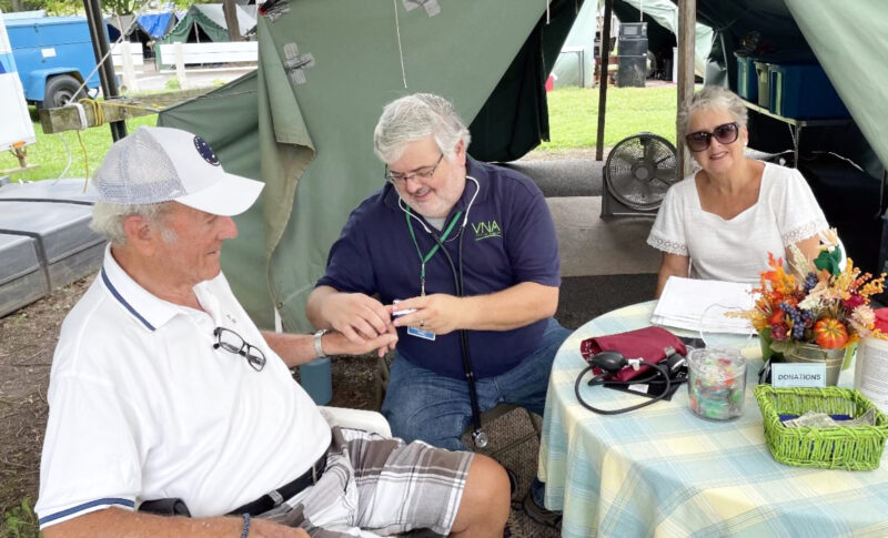 Elks volunteer at Grange Fair with Centre HomeCare | News, Sports, Jobs - Vimarsana News