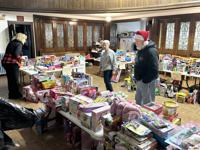 Marine Corps League in Renovo assists in annual program for kids | News, Sports, Jobs - Vimarsana News