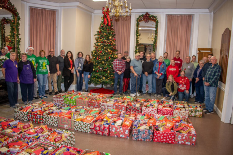 Elks package Christmas Boxes | News, Sports, Jobs - Vimarsana News