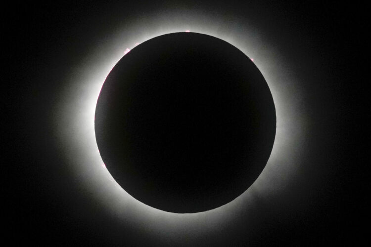 A total solar eclipse raced across North America as clouds parted along totality | News, Sports, Jobs - Vimarsana News