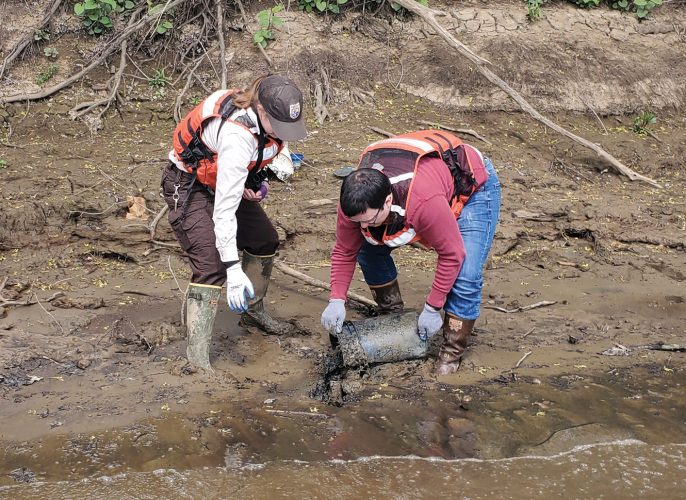 Earth Day Cleanup | News, Sports, Jobs - Vimarsana News