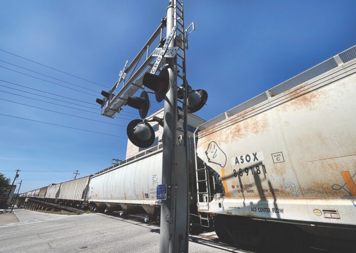 Along the race course: Railroad Tracks – Mile 10.8