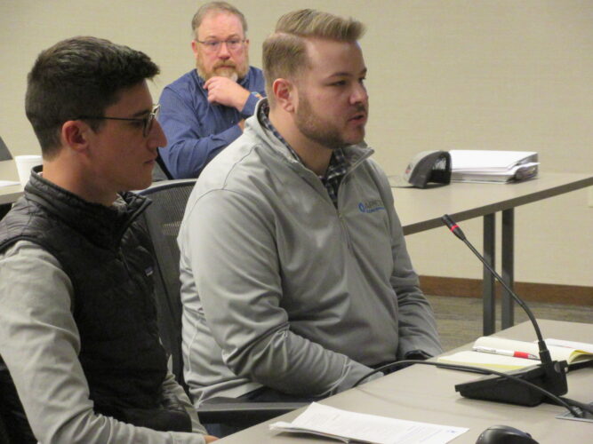 Solar project draws criticism from Lyon Co. Commissioners | News, Sports, Jobs - Vimarsana News