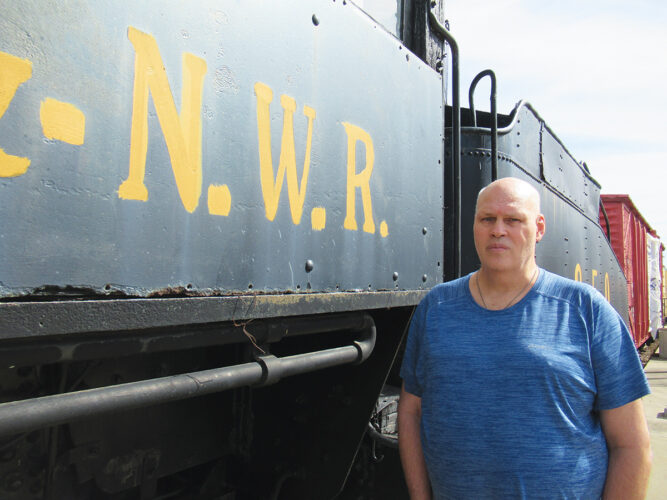 Jon Wendorff organizes volunteers at museum | News, Sports, Jobs - Vimarsana News