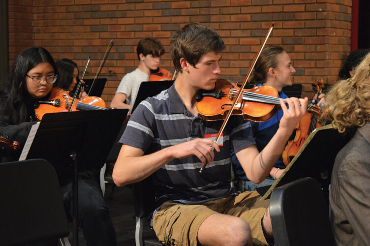 First String Fest in southwest Minnesota 'very cool' | News, Sports, Jobs - Vimarsana News