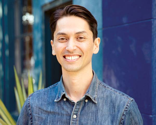 Award-winning Maui-born artist 'never set out to be big' | News, Sports, Jobs - Vimarsana News
