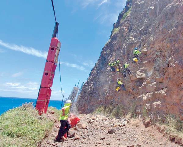 Rock debris removal work begins in East Maui | News, Sports, Jobs - Vimarsana News