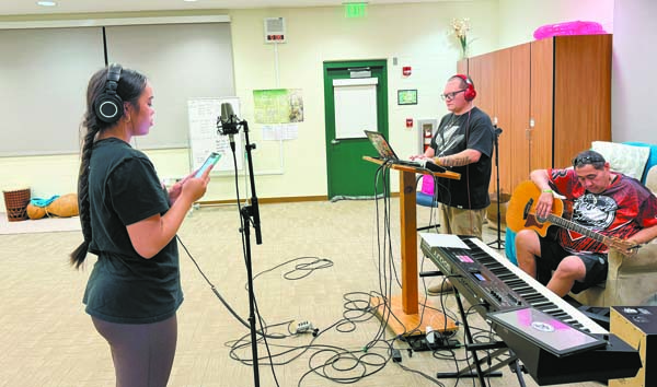 Kamehameha Maui students help pay tribute to Lahaina | News, Sports, Jobs - Vimarsana News