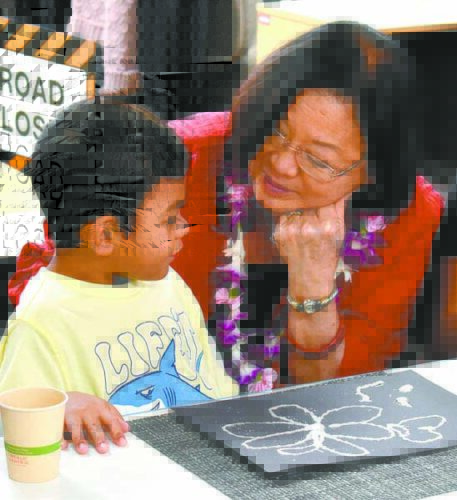 State Sen. Mazie Hirono visits MEO Head Start Lahaina site | News, Sports, Jobs - Vimarsana News
