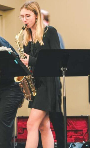 Taking center stage with McKenna Kammerer | News, Sports, Jobs - Vimarsana News