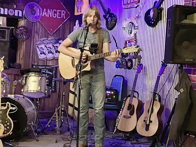 Taking center stage with Evan Pratt | News, Sports, Jobs - Vimarsana News