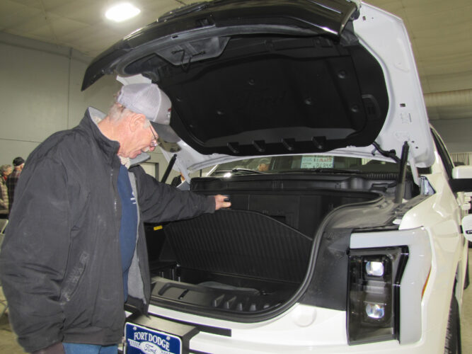 Electric vehicles impress at Farm News Ag Show | News, Sports, Jobs - Vimarsana News
