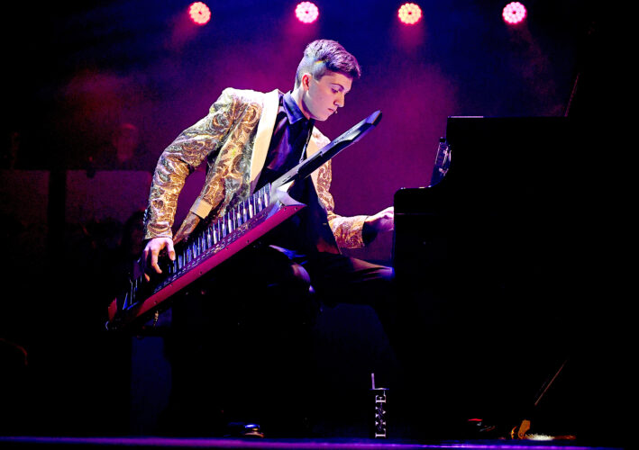 Christmas show set for Laramar Friday | News, Sports, Jobs - Vimarsana News