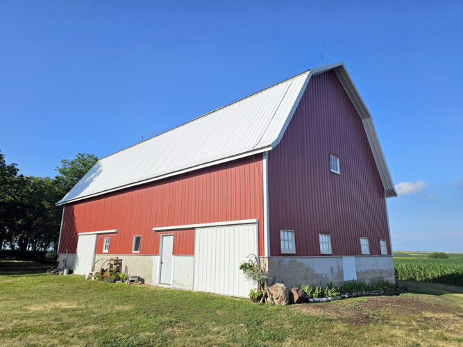 Souders celebrate 50th anniversary in barn | News, Sports, Jobs - Vimarsana News