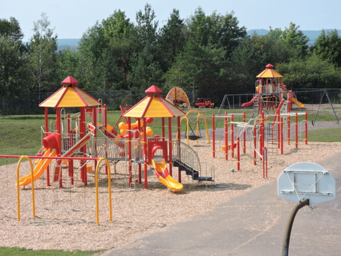 Barkell Elementary School playground ready for year | News, Sports, Jobs - Vimarsana News