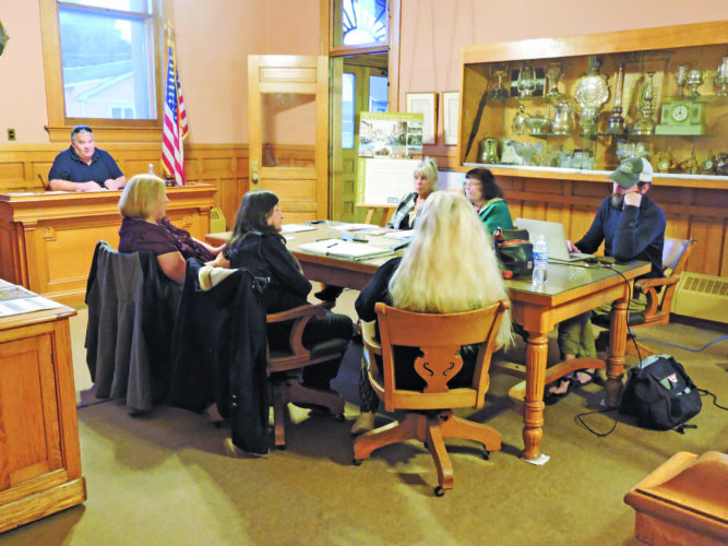 Calumet Village Council dissolves committees | News, Sports, Jobs - Vimarsana News