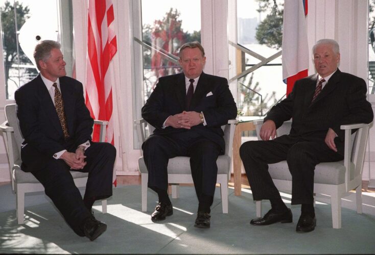 Martti Ahtisaari, former Finnish president, global peace broker and Nobel Peace Prize winner, dies | News, Sports, Jobs - Vimarsana News