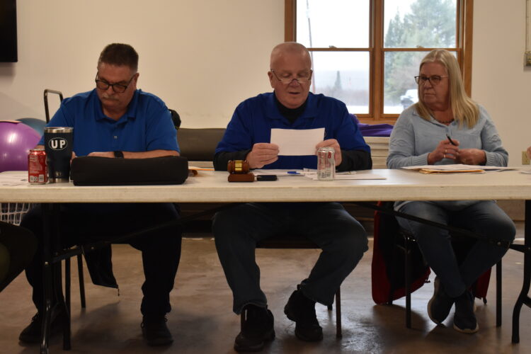 Public comment open on seaplane dock permit in Hubbell | News, Sports, Jobs - Vimarsana News