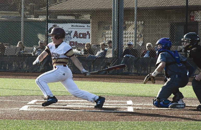 Minot sweeps St. Mary's at Corbett Field | News, Sports, Jobs - Vimarsana News