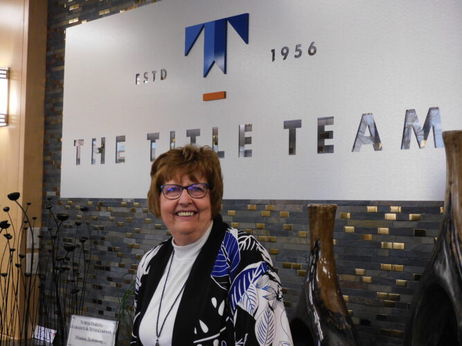 Bachmeier celebrates 50 years in title business | News, Sports, Jobs - Vimarsana News