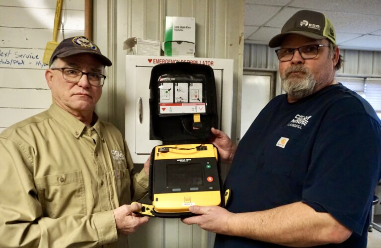 Landfill crew's AED knowledge saves life | News, Sports, Jobs - Vimarsana News