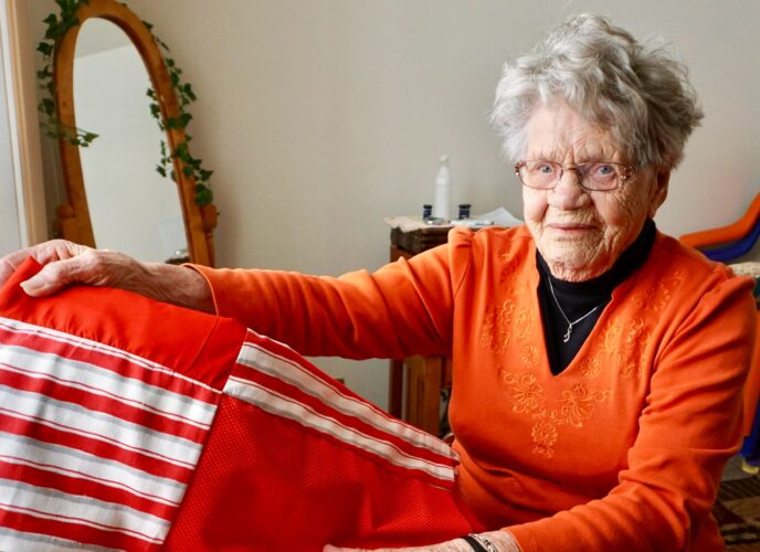 Quilter 'sews' appreciation to area veterans | News, Sports, Jobs - Vimarsana News