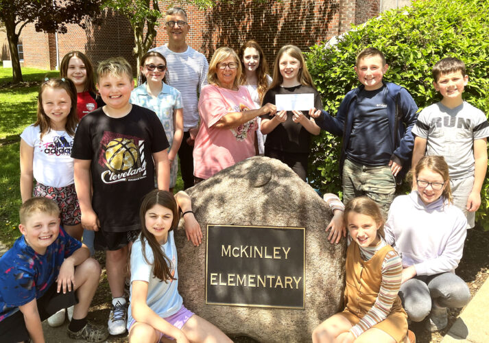 Students raise money for Beautification Committee | News, Sports, Jobs - Vimarsana News