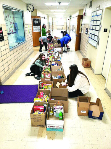 Sebring Local Schools help families this holiday season | News, Sports, Jobs - Vimarsana News