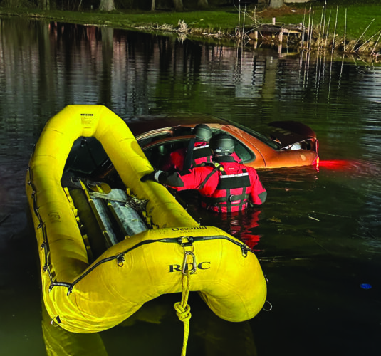 Man charged after vehicle goes in pond | News, Sports, Jobs - Vimarsana News
