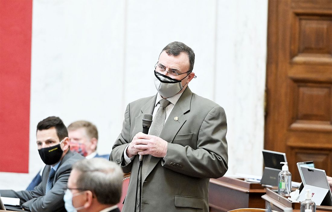 West Virginia Senate passes two labor bills | News, Sports, Jobs - Vimarsana News