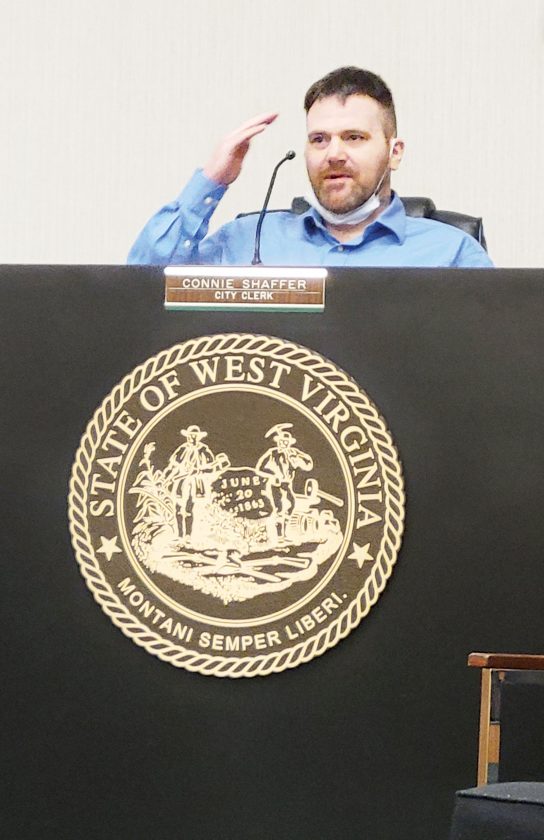 Parkersburg man charged with father's murder testifies at trial | News, Sports, Jobs - Vimarsana News