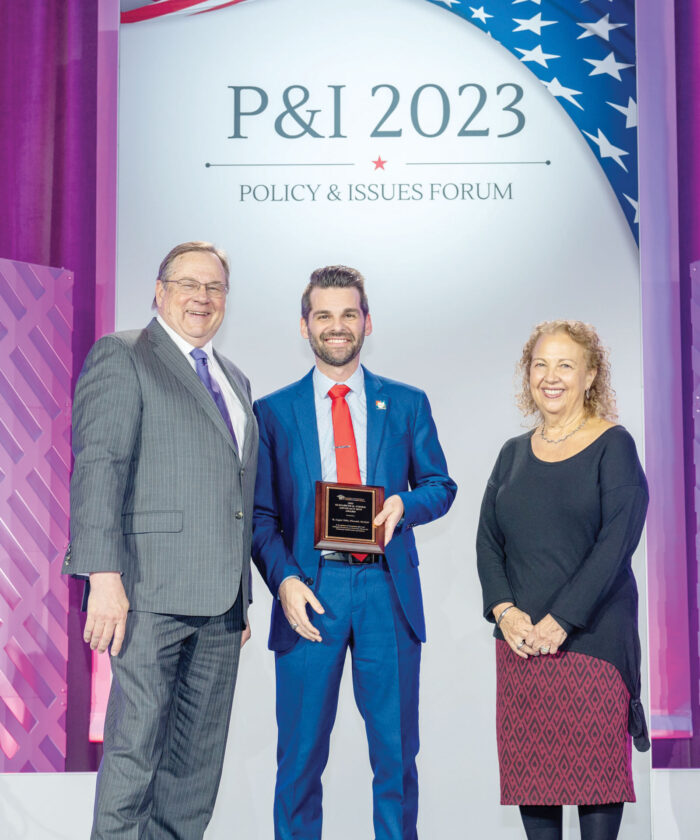 Pomeroy pharmacist receives national award | News, Sports, Jobs - Vimarsana News