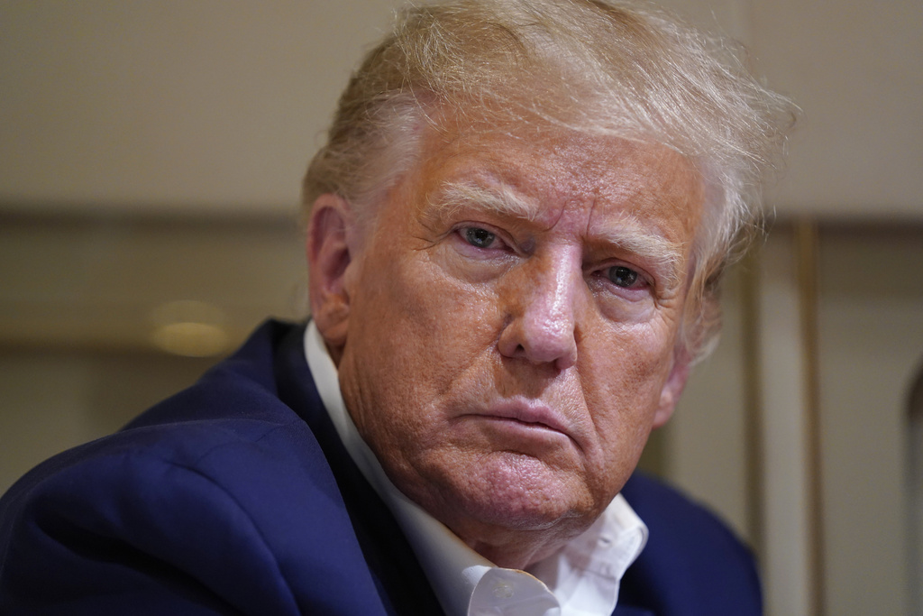 Donald Trump described Pentagon plan of attack and shared classified map, indictment says | News, Sports, Jobs - Vimarsana News