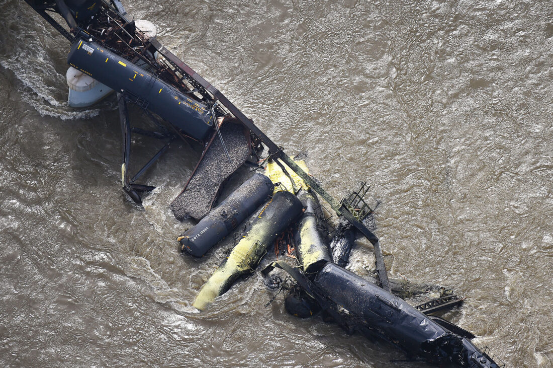 No toxic gases detected after train plunges into Yellowstone River | News, Sports, Jobs - Vimarsana News