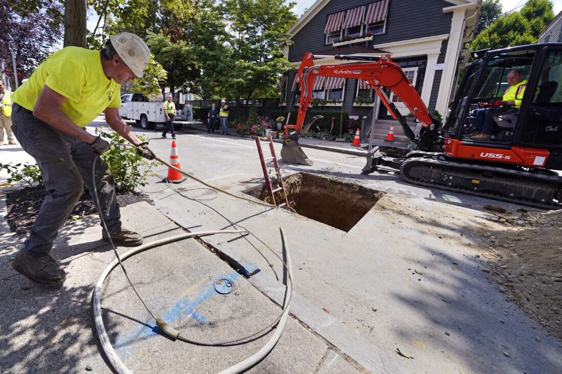 Some cities are digging up water mains and leaving lead pipe in the ground | News, Sports, Jobs - Vimarsana News