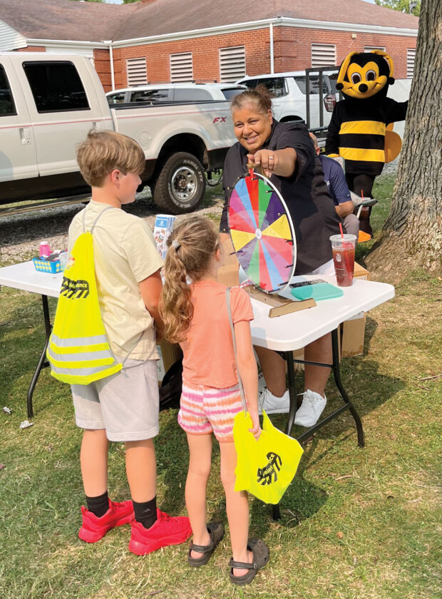 Parkersburg police, children meet at National Night Out | News, Sports, Jobs - Vimarsana News