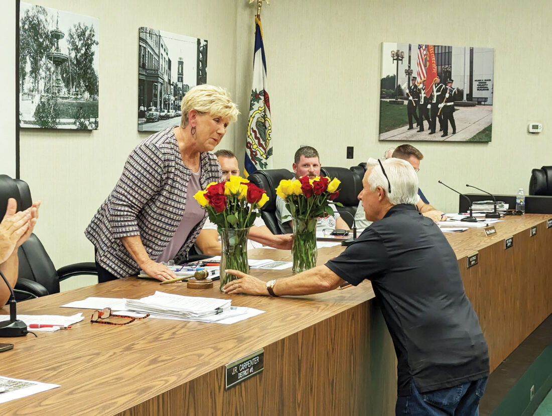 Parkersburg URA votes to buy Economy Inn for $681K+ | News, Sports, Jobs - Vimarsana News