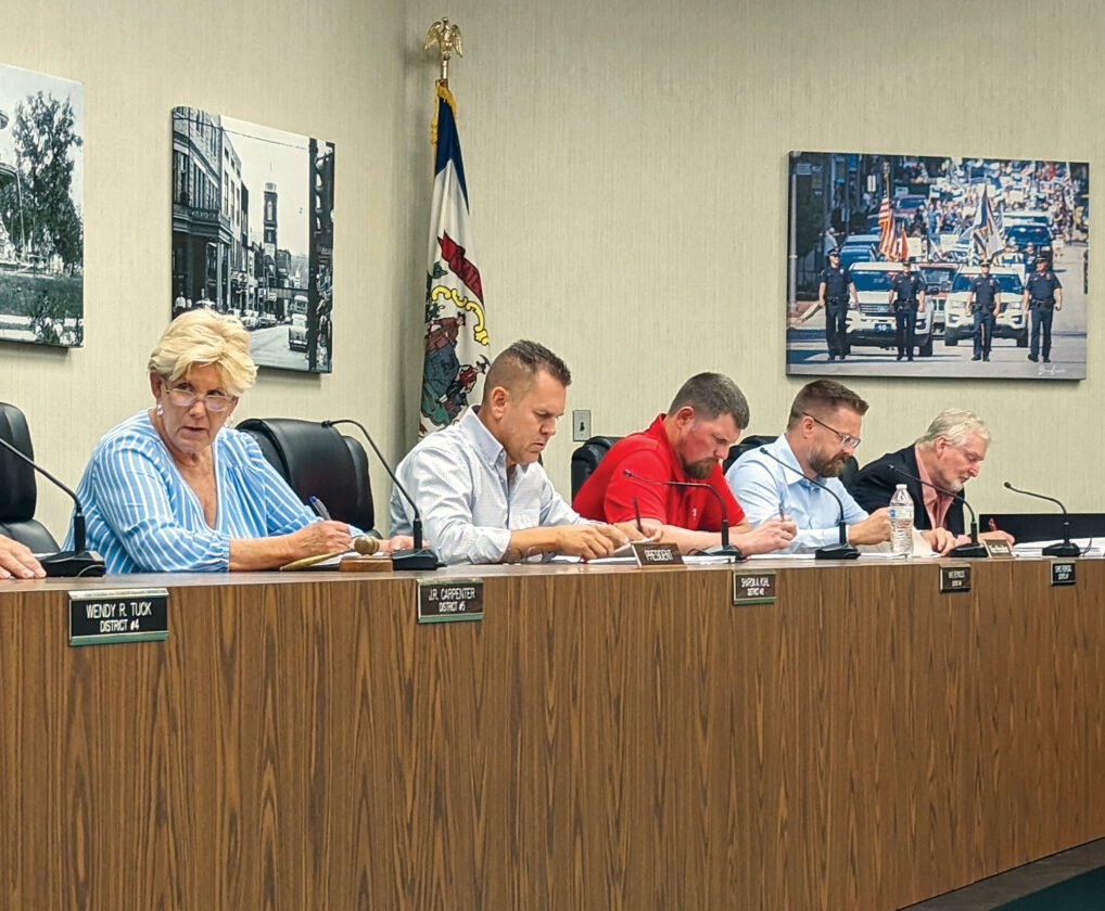Parkersburg Council approves camping prohibition | News, Sports, Jobs - Vimarsana News
