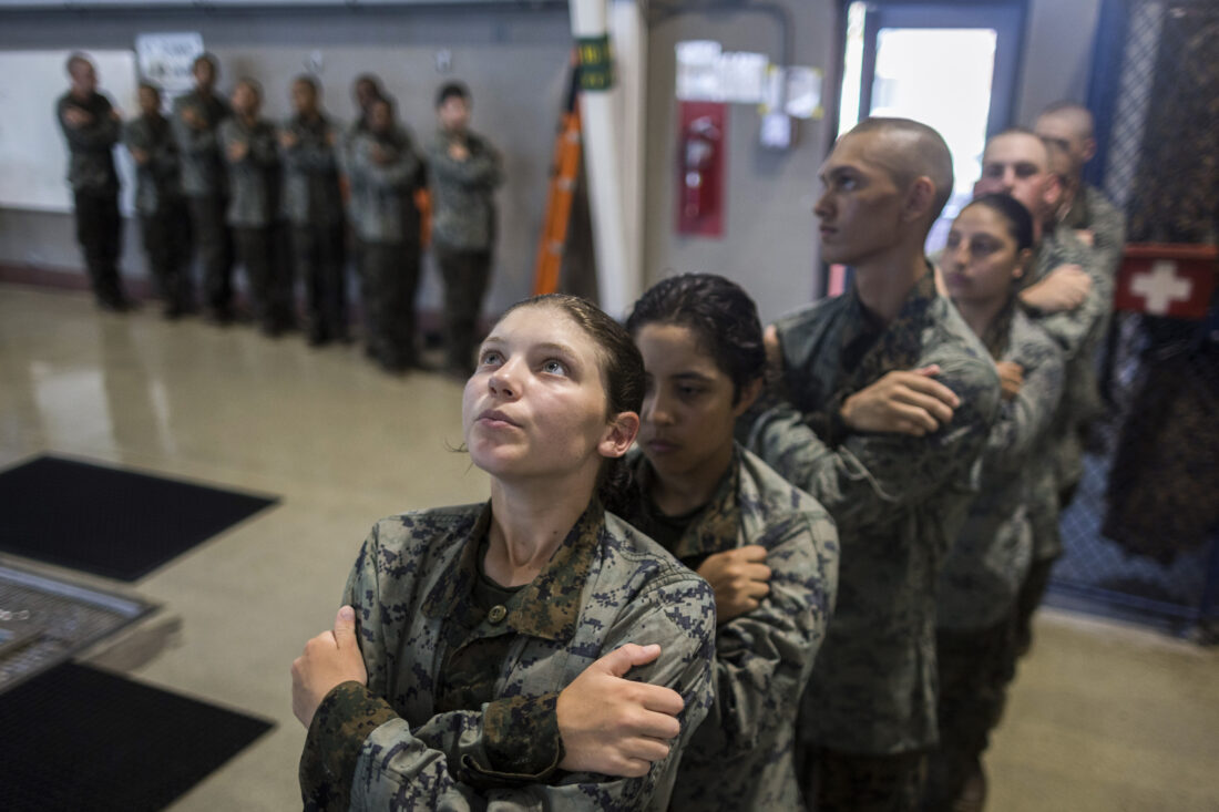 U.S. Marines moving gradually – sometimes reluctantly – to integrate women and men in boot camp | News, Sports, Jobs - Vimarsana News