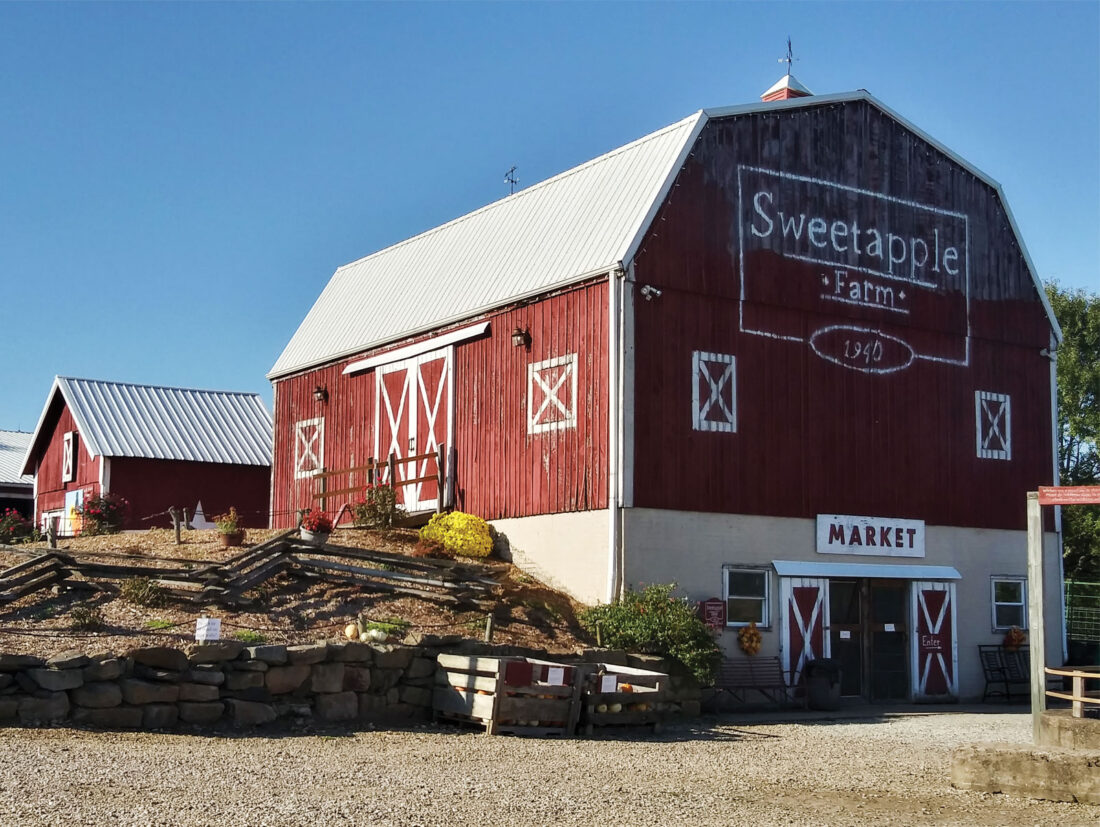 It's a Country Living: Sweetapple Farm enjoying fruits of another successful season | News, Sports, Jobs - Vimarsana News