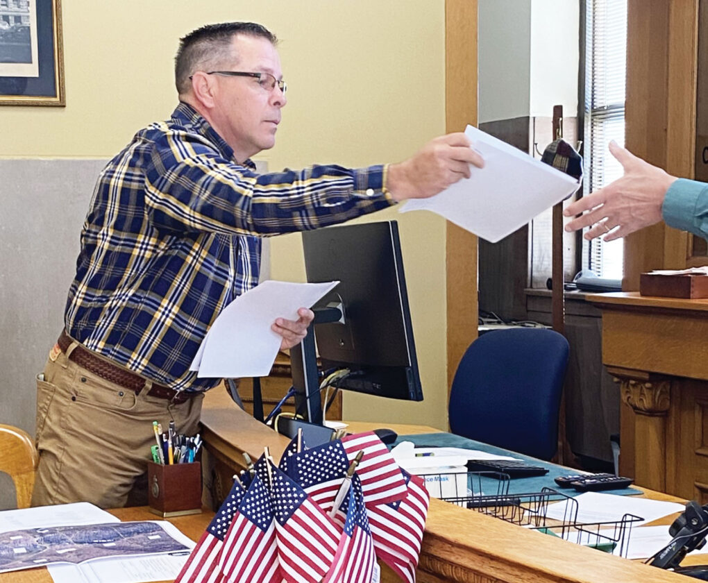Public Service District reps speak to Wood County officials | News, Sports, Jobs - Vimarsana News