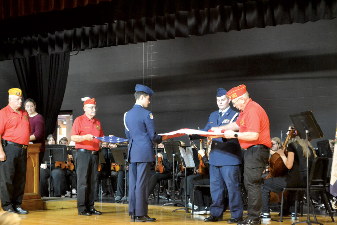 Williamstown students honor veterans with assembly | News, Sports, Jobs - Vimarsana News